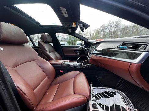 Used 2013 BMW 550i xDrive Sedan AWD/4WD image 12