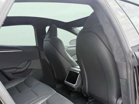 Used 2023 Tesla Model S AWD/4WD image 25