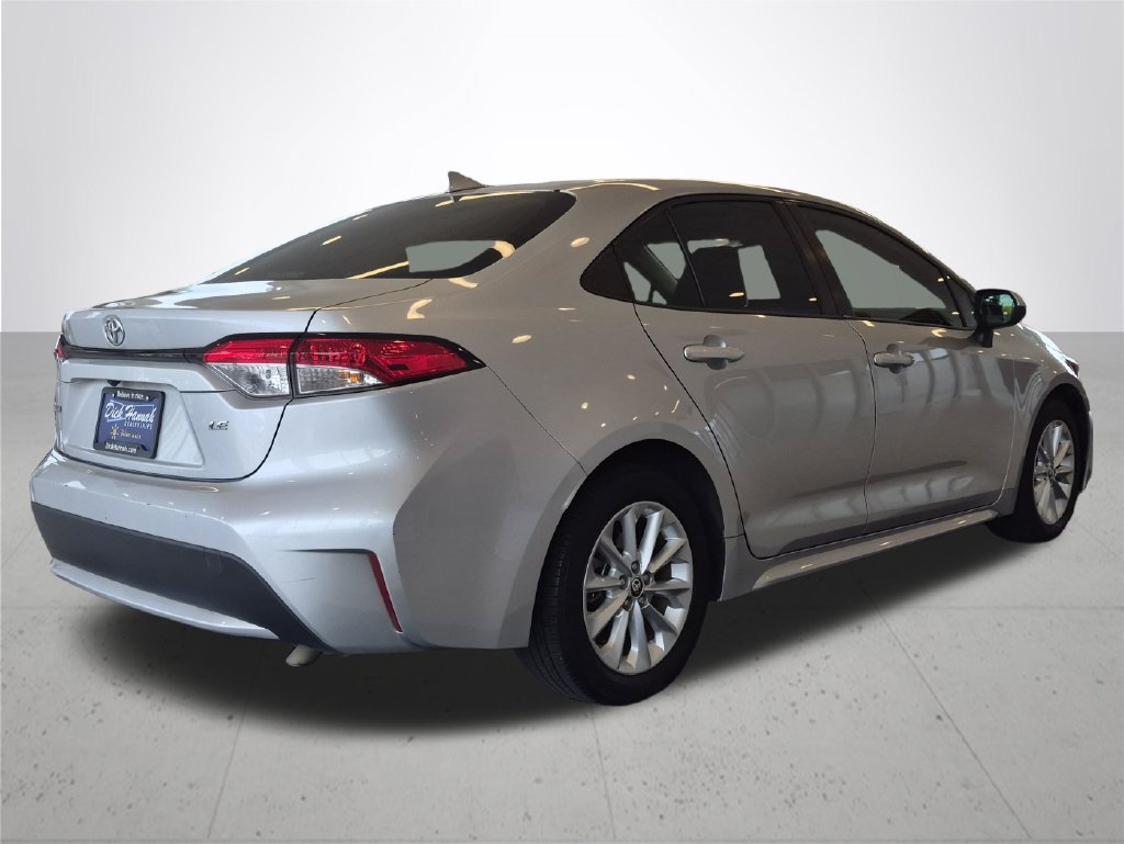Used 2020 Toyota Corolla LE w/ LE Premium Package FWD image 7
