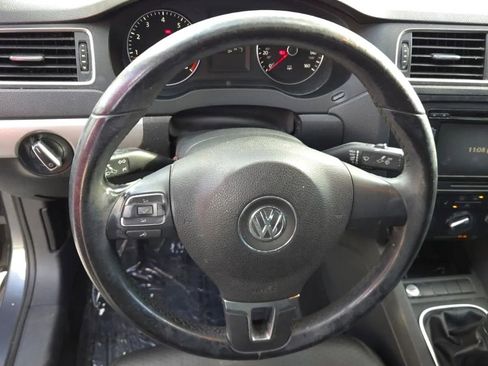 Used 2014 Volkswagen Jetta SE image 10