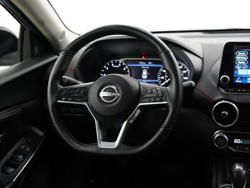 Used 2025 Nissan Sentra SR w/ SR Premium Package FWD image 14