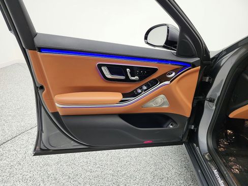 Certified 2022 Mercedes-Benz S 500 4MATIC image 15