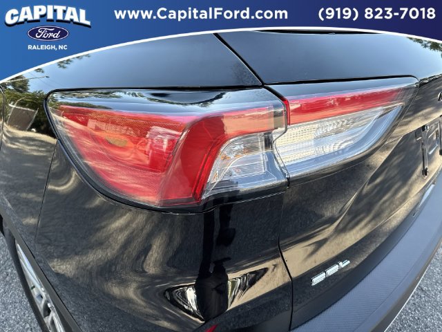 Certified 2022 Ford Escape SEL FWD image 15