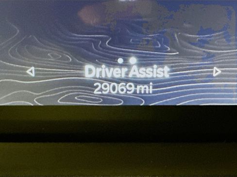 Used 2023 Jeep Grand Cherokee Limited image 19