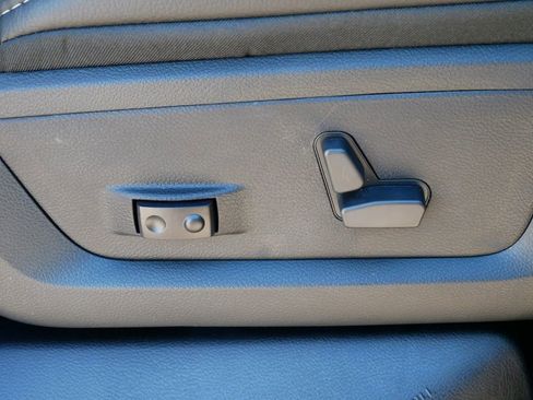 New 2026 RAM 2500 Laramie AWD/4WD image 26