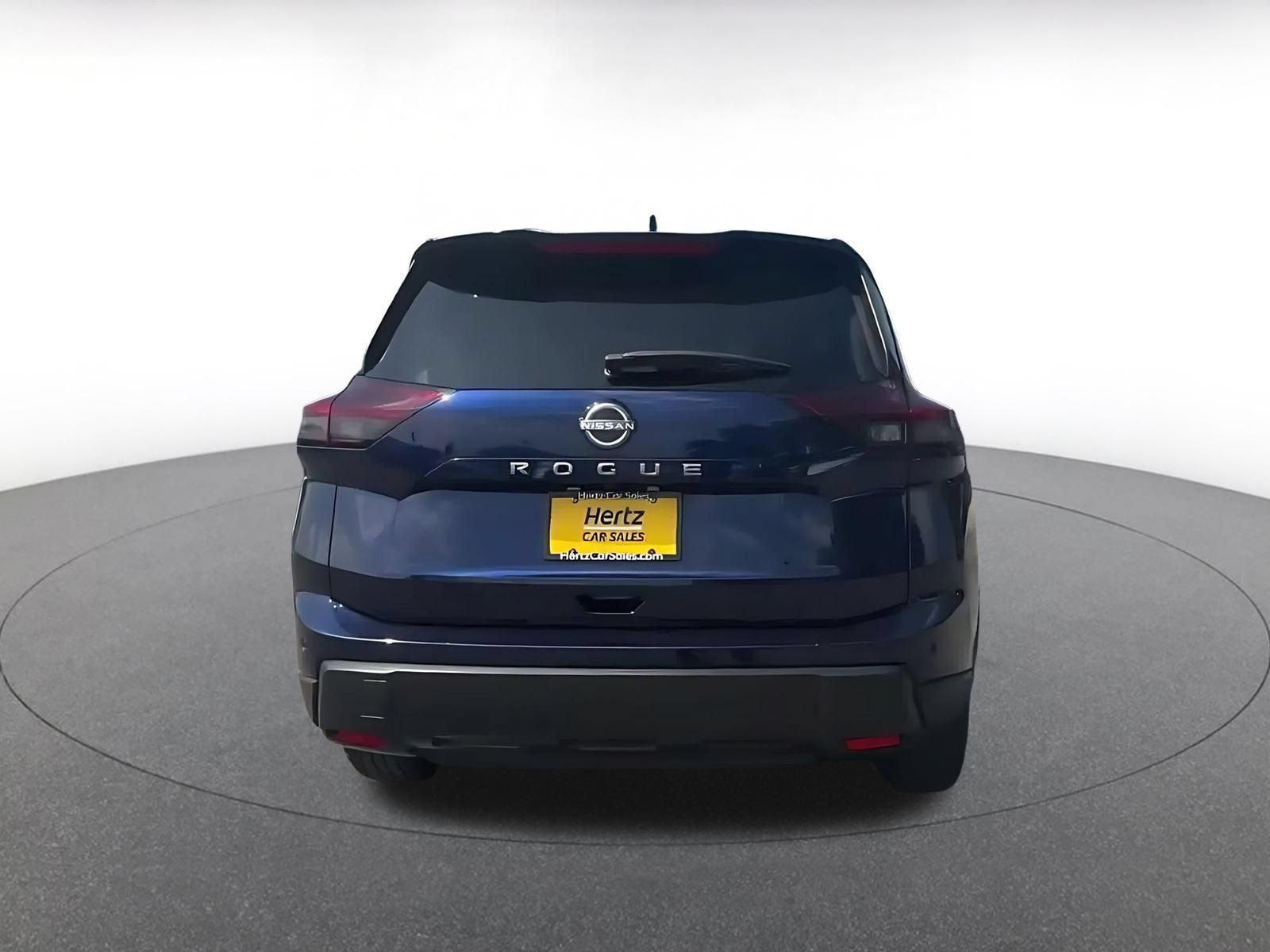 Used 2025 Nissan Rogue SV FWD image 12