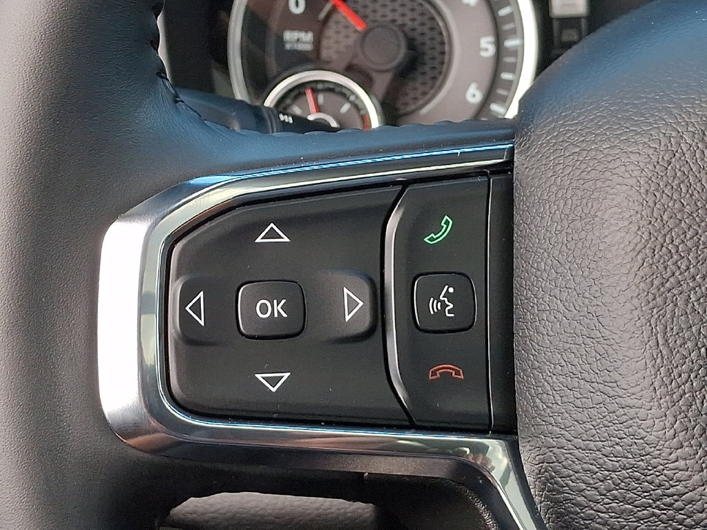Used 2024 RAM 1500 Laramie AWD/4WD image 24