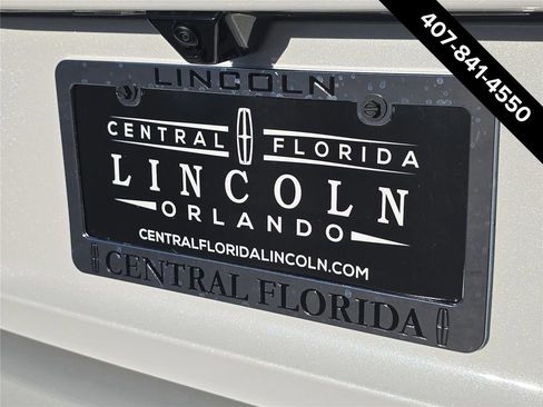 New 2026 Lincoln Navigator Black Label AWD/4WD image 4