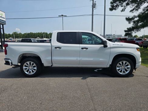 Used 2026 Chevrolet Silverado 1500 Custom RWD image 6
