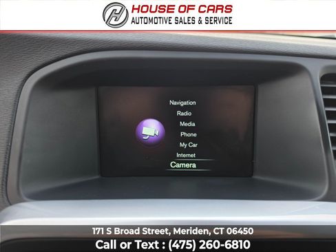 Used 2017 Volvo V60 T5 Cross Country w/ Climate Package AWD/4WD image 32