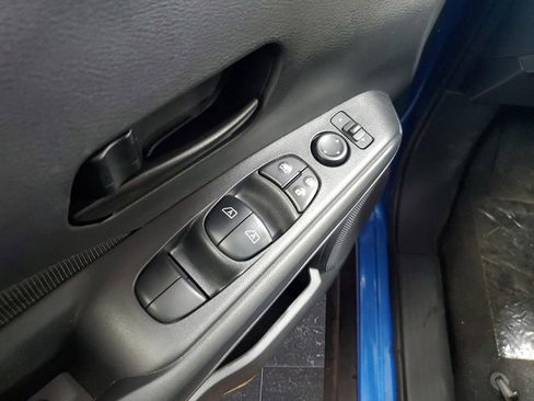 New 2025 Nissan Kicks Play S image 25