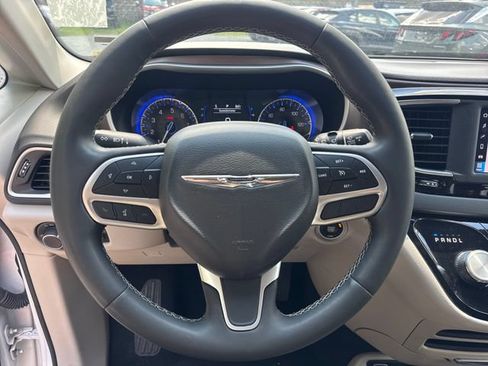 Used 2023 Chrysler Voyager LX FWD image 19