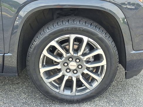 Used 2021 GMC Acadia Denali image 8