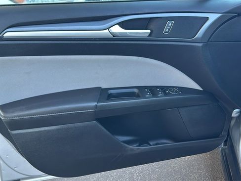 Used 2014 Ford Fusion S image 17