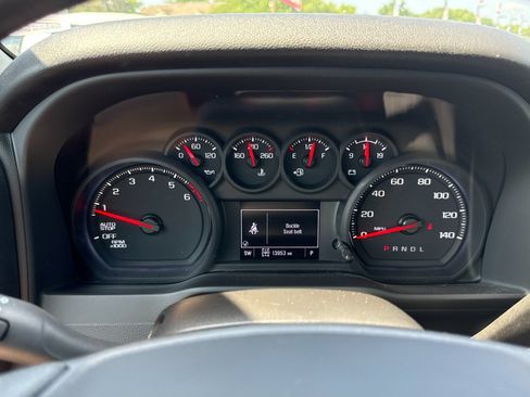 Used 2025 Chevrolet Silverado 1500 Custom w/ Turbomax Blackout Package AWD/4WD image 18