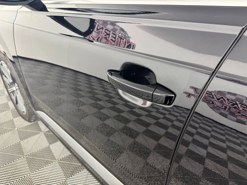 Used 2017 Audi Q7 3.0T Premium Plus image 25