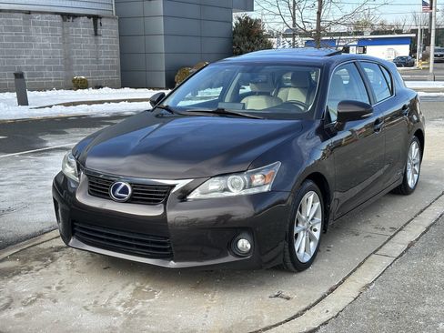 Used 2012 Lexus CT 200h Premium w/ Premium Audio Pkg image 1