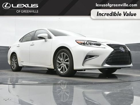Used 2017 Lexus ES 300h w/ Luxury Package FWD image 10