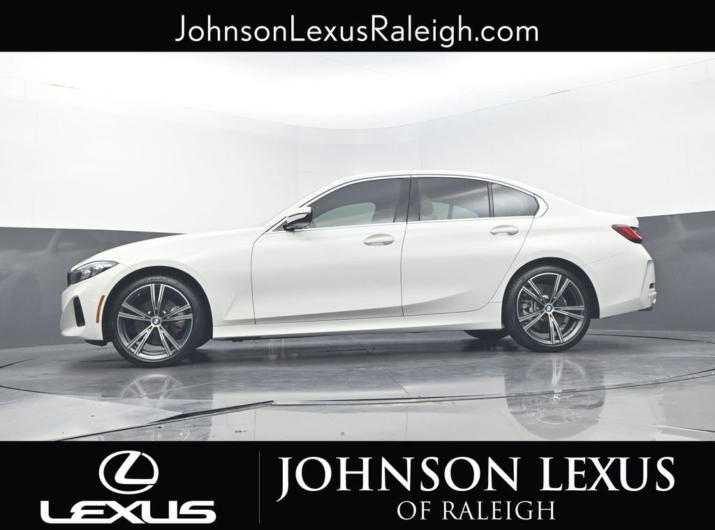 Used 2024 BMW 330i Sedan w/ Premium Package RWD image 21