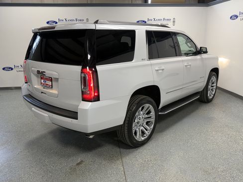 Used 2017 GMC Yukon SLT w/ Premium Edition AWD/4WD image 38