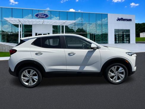 Used 2024 Buick Encore GX Preferred FWD image 8