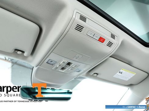 Used 2023 Volkswagen Taos SE w/ Panoramic Sunroof Package image 64