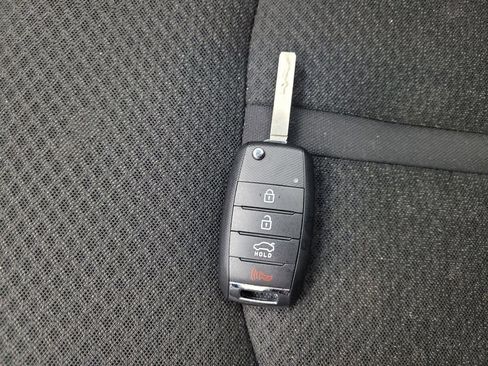 Used 2017 Kia Optima LX FWD image 32
