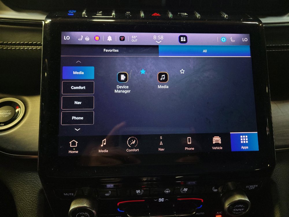 Used 2022 Jeep Grand Cherokee Overland AWD/4WD image 25