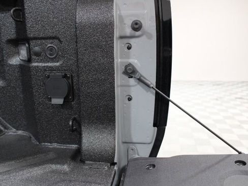 New 2025 GMC Hummer EV 2X image 15