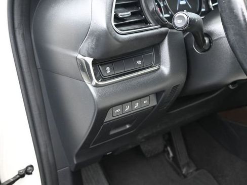 Used 2023 MAZDA CX-30 AWD 2.5 S w/ Premium Package image 18