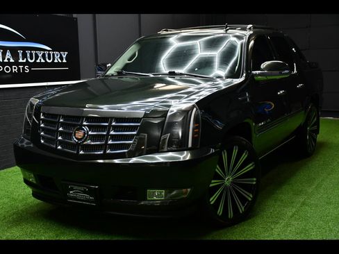 Used 2013 Cadillac Escalade EXT Luxury AWD/4WD image 1