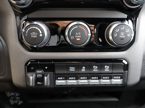 Used 2025 RAM 3500 Big Horn image 25