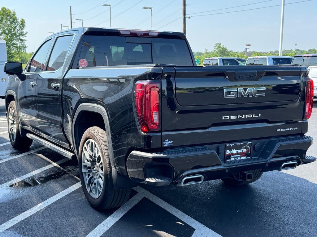 Used 2024 GMC Sierra 1500 Denali Ultimate AWD/4WD image 8