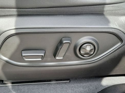 Used 2023 Jeep Grand Cherokee Altitude image 22