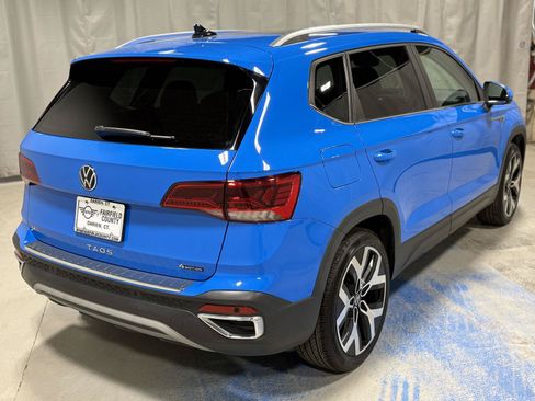 Used 2023 Volkswagen Taos SEL AWD/4WD image 17