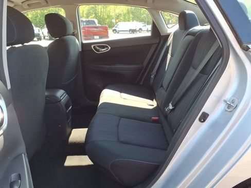 Used 2019 Nissan Sentra SV FWD image 28