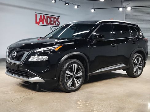 Used 2022 Nissan Rogue Platinum w/ Head-Up Display Package FWD image 3