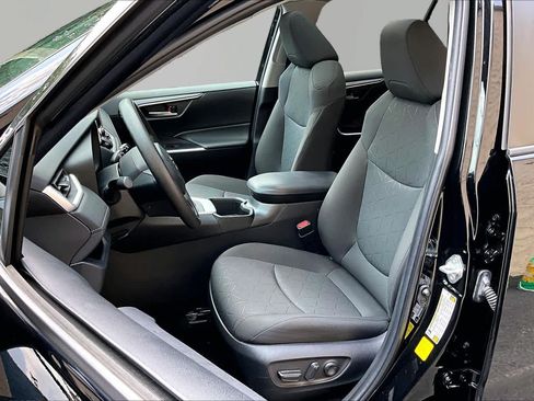 Used 2023 Toyota RAV4 XLE w/ Convenience Package AWD/4WD image 8