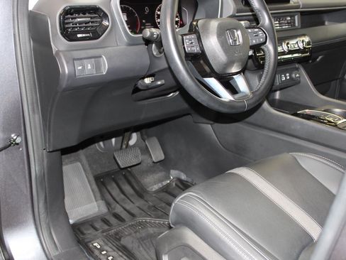 Used 2023 Honda Pilot EX-L image 43