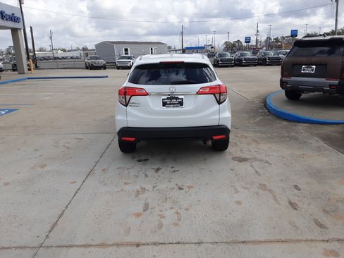 Used 2021 Honda HR-V LX image 6