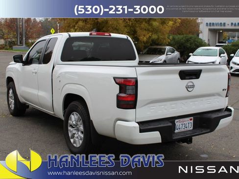 Used 2023 Nissan Frontier SV w/ Tow Package image 9