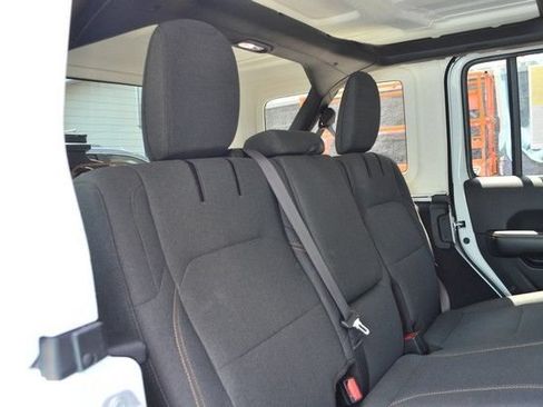 Used 2024 Jeep Wrangler Unlimited Sahara AWD/4WD image 36