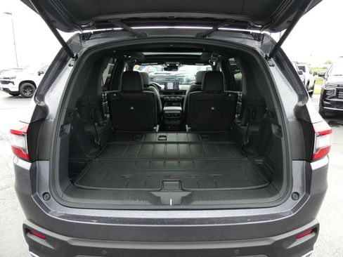 Used 2025 Honda Pilot Black Edition image 16