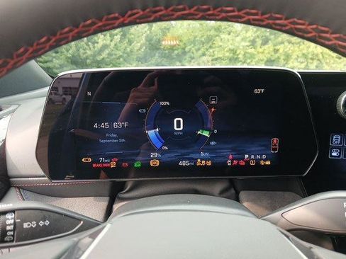 New 2025 Chevrolet Blazer EV RS image 14