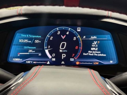 Used 2022 Chevrolet Corvette Stingray Premium Cpe w/ Z51 Performance Package image 21