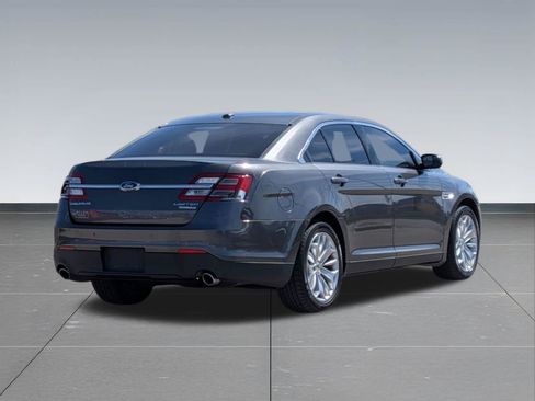 Used 2015 Ford Taurus Limited FWD image 4