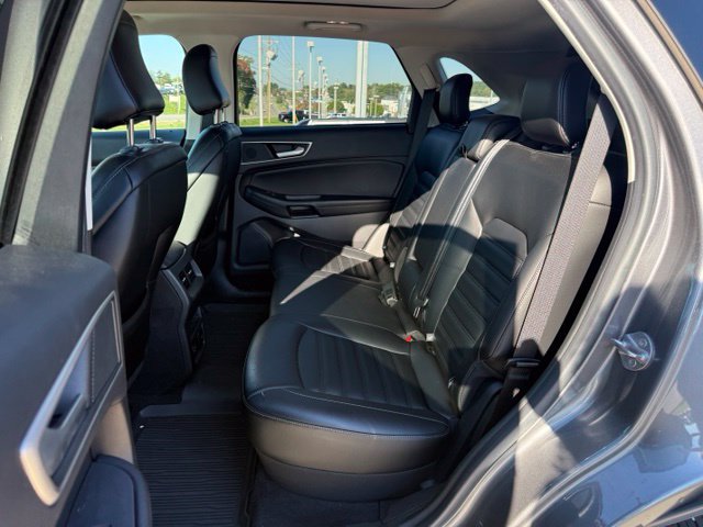 Used 2021 Ford Edge SEL w/ Convenience Package AWD/4WD image 13