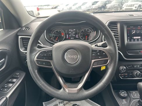 Used 2021 Jeep Cherokee Latitude AWD/4WD image 7