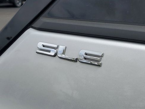 Used 2020 GMC Terrain SLE FWD image 31