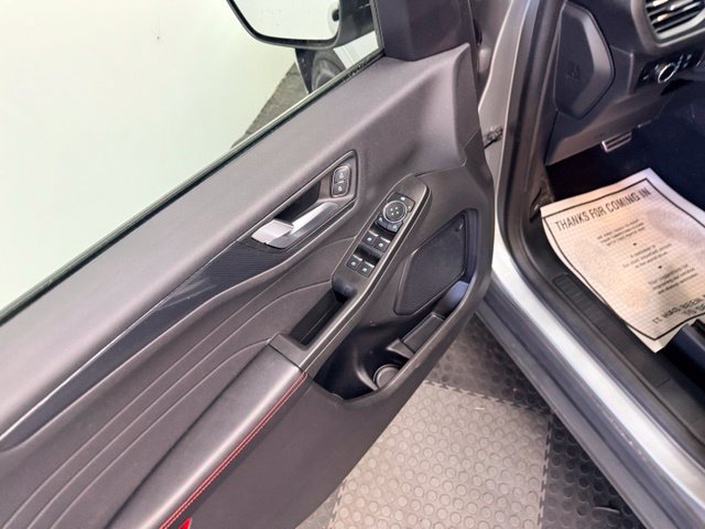 Used 2023 Ford Escape ST-Line w/ Tech Pack #1 AWD/4WD image 22
